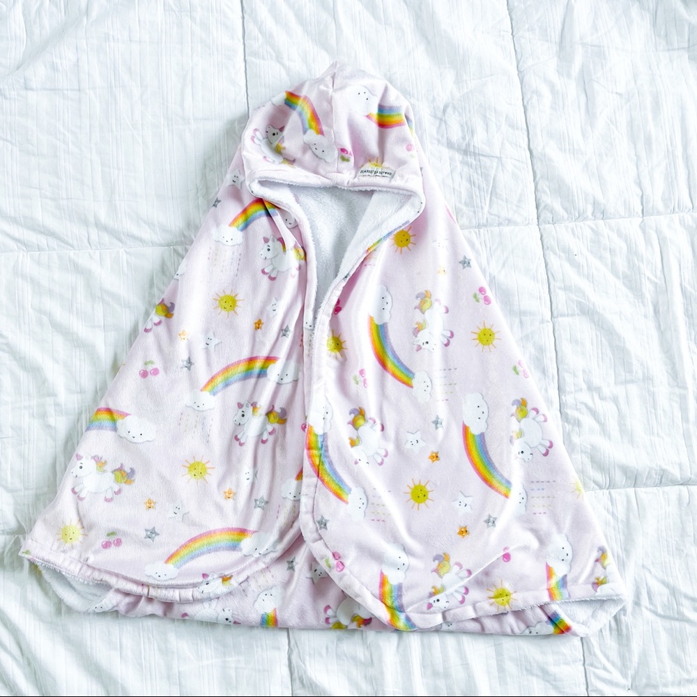 Blankets & Beyond Sherpa Unicorn Car Seat Blanket